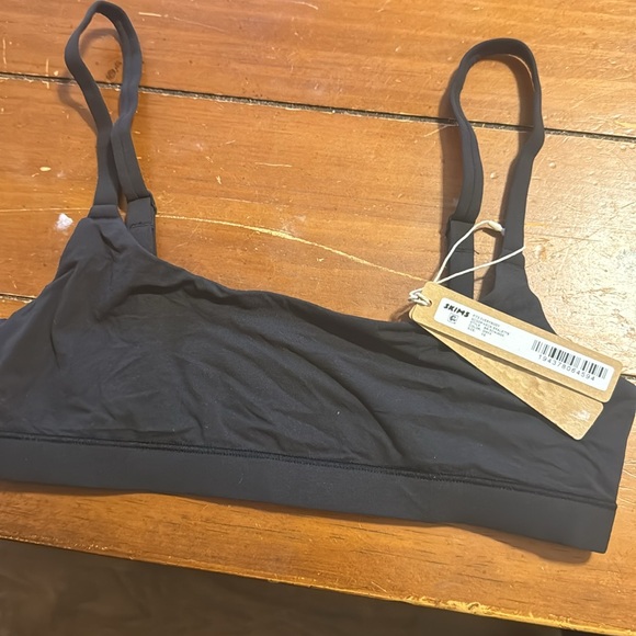 Fits Everybody Scoop Neck Bralette | Onyx | NWT - Picture 7 of 9
